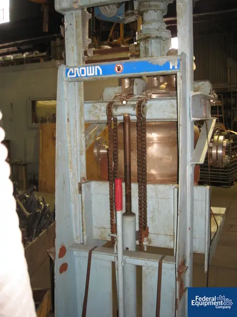 10 gallon Pfaudler reactor, 316L Stainless Steel, dish top & bottom, 60/90 psi, jacketed, post mounted - Image 4