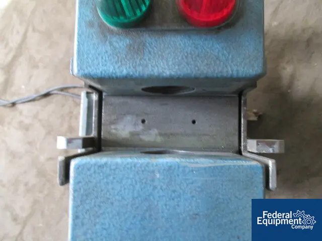 Zumbach #KW20, surface fault detector, 2.5" W appeture w/2" W opening, idler rollers, #46249 - Image 3