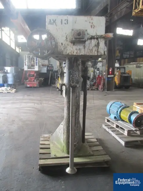 25 HP Armenco, Stainless Steel shaft, 230/460 V. explosion proof variable speed motor, air over oil hyd.lift - Image 4