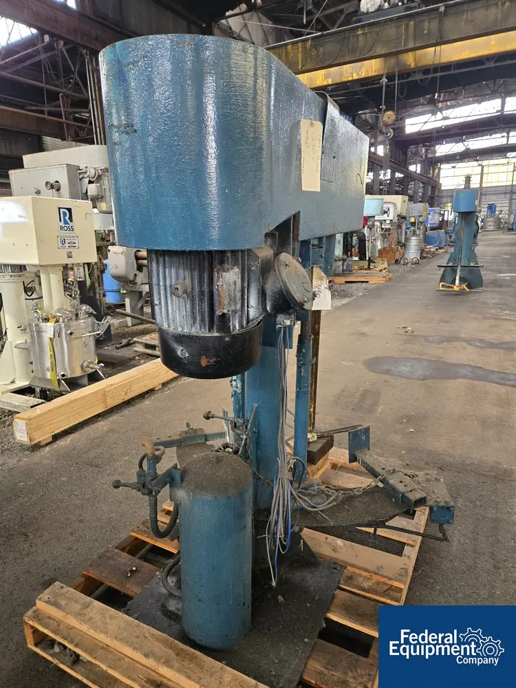 Schold, slow bow tie mixer, stainless steel shaft and blade, 10 HP, air over oil hydraulic lift, floor - Image 2