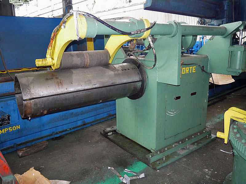 20000 lb. Forte, mandrel type uncoiler, 52" capacity, 20"-24" ID, 64" O.D., 58" face mandrel, Wichita air - Image 1