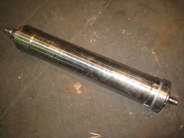 Sharples #AS-26SP, 5 HP, 3545 RPM, tubular clarifier bowl, bowl type, motor drive, #90676 - Image 4