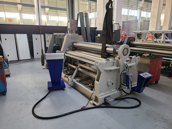 96" x 5/8" Bendmak #CY4R-HHS-300-25/16, 4-roll plate roll, digital read out for Side Rolls - Image 1
