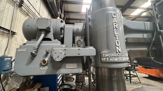 6' -15" Carlton #3A, radial arm drill, tilting box table - Image 4