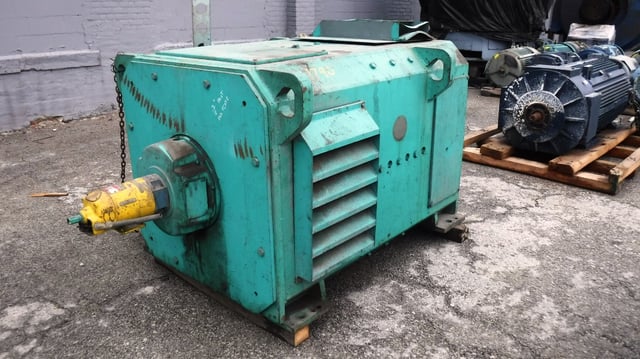 400 HP 300 RPM General Electric, Frame 4566, DPFVBB, 500 VA, 300/150 VF - Image 3