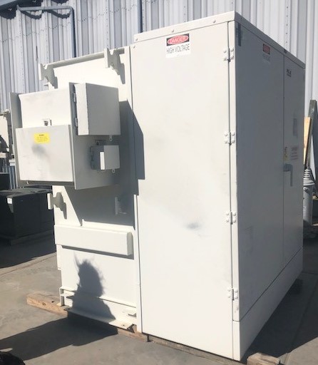 1000/1120 KVA 12470 Delta Pri. 800Y/462 Sec., Cooper, dead front, loop feed, Bayonet fused - Image 5