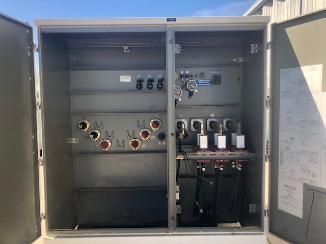 1000/1120 KVA 12470 Delta Pri. 800Y/462 Sec., Cooper, dead front, loop feed, Bayonet fused - Image 6