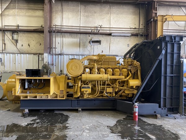 1050 KW Caterpillar #3512C-HD, diesel generator set, 277/480 Volts, 3-phase, 1475 HP, Tier 2, 2007, #17468 - Image 1