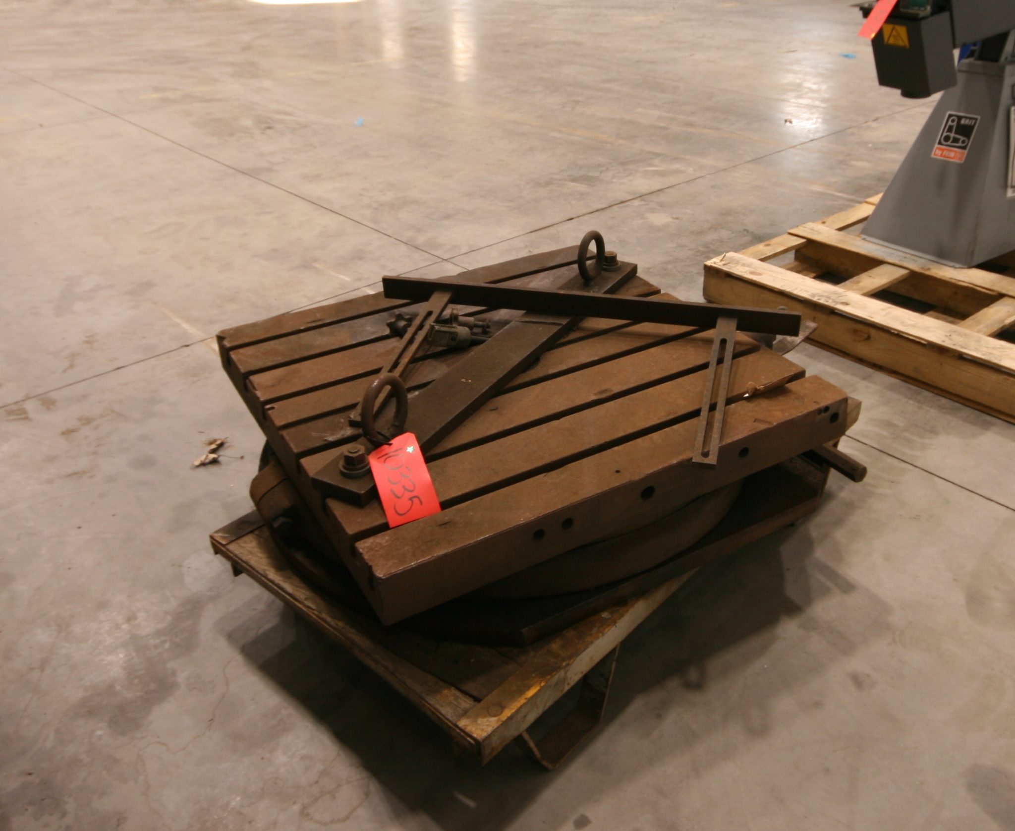 56" x 36" Rotary Table, 6 T-slots, 7/8" T-Slot Throat, 1-3/8" T-Slot Base, - Image 3