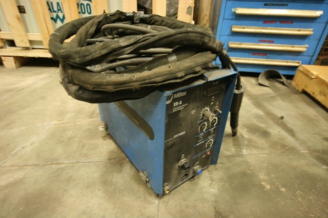 Miller #XR-A, Wire Feeder, 3 Amps at 50/60 or 100, 115V. AC Wire Feed Speed Range 70-875 IPM - Image 1