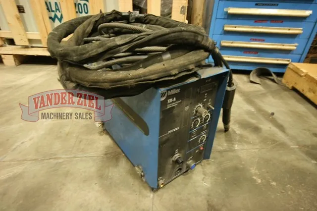 Miller #XR-A, Wire Feeder, 3 Amps at 50/60 or 100, 115V. AC Wire Feed Speed Range 70-875 IPM - Image 1