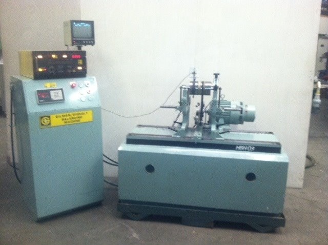 600 lb. Gilman /Gisholt #HBH-03, horizontal, hard bearing, 30" swing, 41" C-C, belt drive, Microprocessor - Image 1