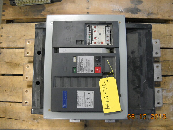 2500 Amps, General Electric, PBII, SSF25D325, Bolt in, electrically operated, manually operated, any trip - Image 1