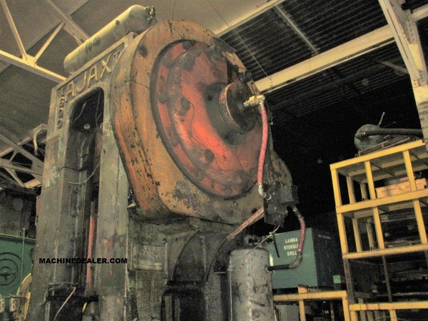 1600 Ton, Ajax Forging Press, 12" stroke, 34" Shut Height, 65 SPM, 100 HP, 1968 - Image 2