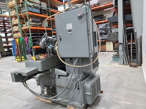 16" x 24" Gallmeyer & Livingston #470, 14" x 24" fine pole chuck, incremental downfeed, #15047 - Image 3