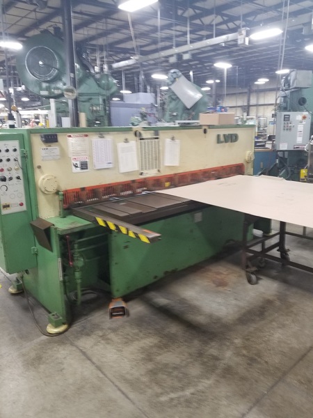 .157" x 5' LVD #MVO-08-0H-14, hydraulic, 40" front operated back gauge, 24" support, cutting lights - Image 1