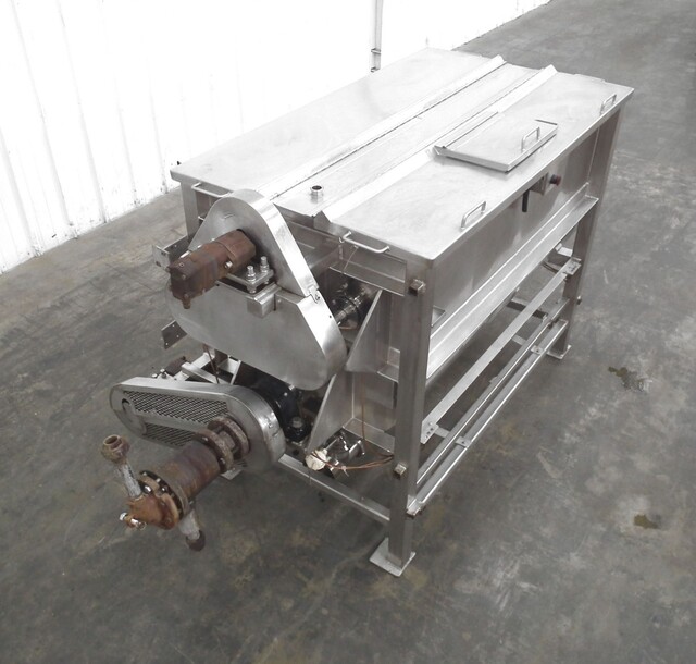 350 gallon L & A #T-703, batch kettle blending cooker, double rotating auger spiral coil batch cooker - Image 3