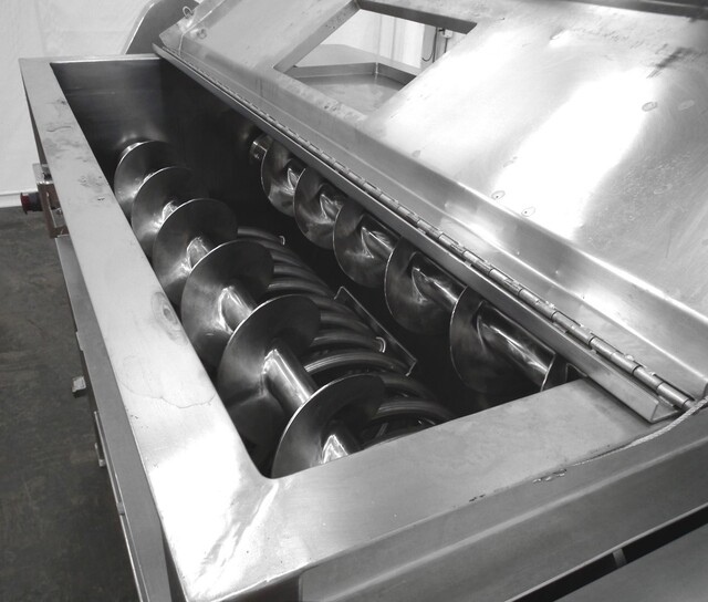 350 gallon L & A #T-703, batch kettle blending cooker, double rotating auger spiral coil batch cooker - Image 7