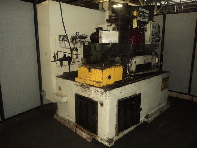 Thielenhaus #SF125 Super Finisher, 0.118"-3.14" work diameter, 42.9" drive roll length, set up for 20mm - Image 1