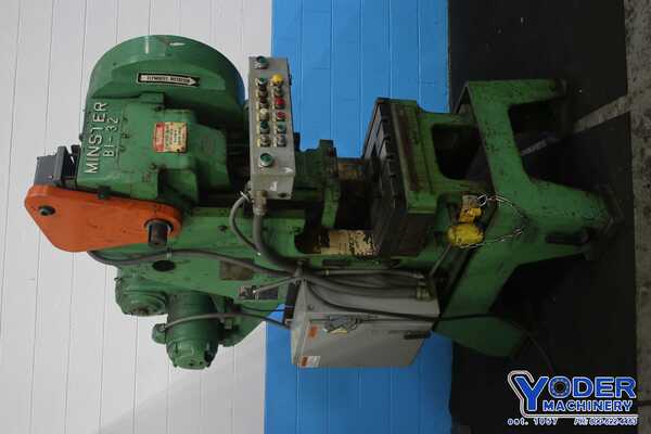 32 Ton, Minster #B1-32, gap press, 1" stroke, 10-1/4" Shut Height, 24" x15" bed, 5 HP, air clutch, #74064 - Image 4