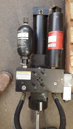 3.3 KIP (15kn) MTS #358.02 Hydraulic Actuator - Image 3