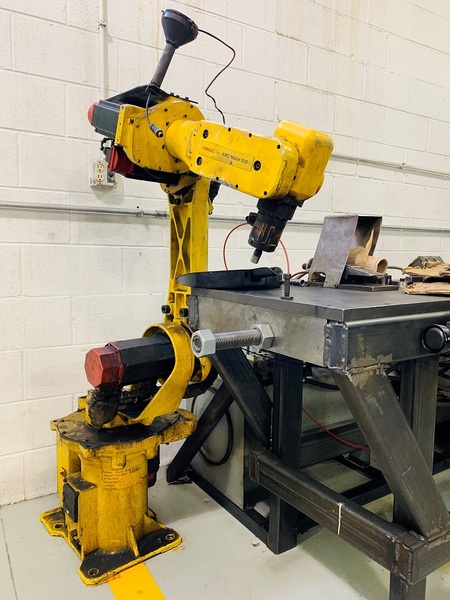 Fanuc, ArcMate 100i, robot - Image 1