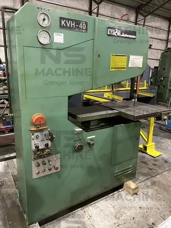 40" Kysor Johnson #KVH-40, vertical bandsaw, hydraulic power tilt table, blade welder, blade grinder - Image 2