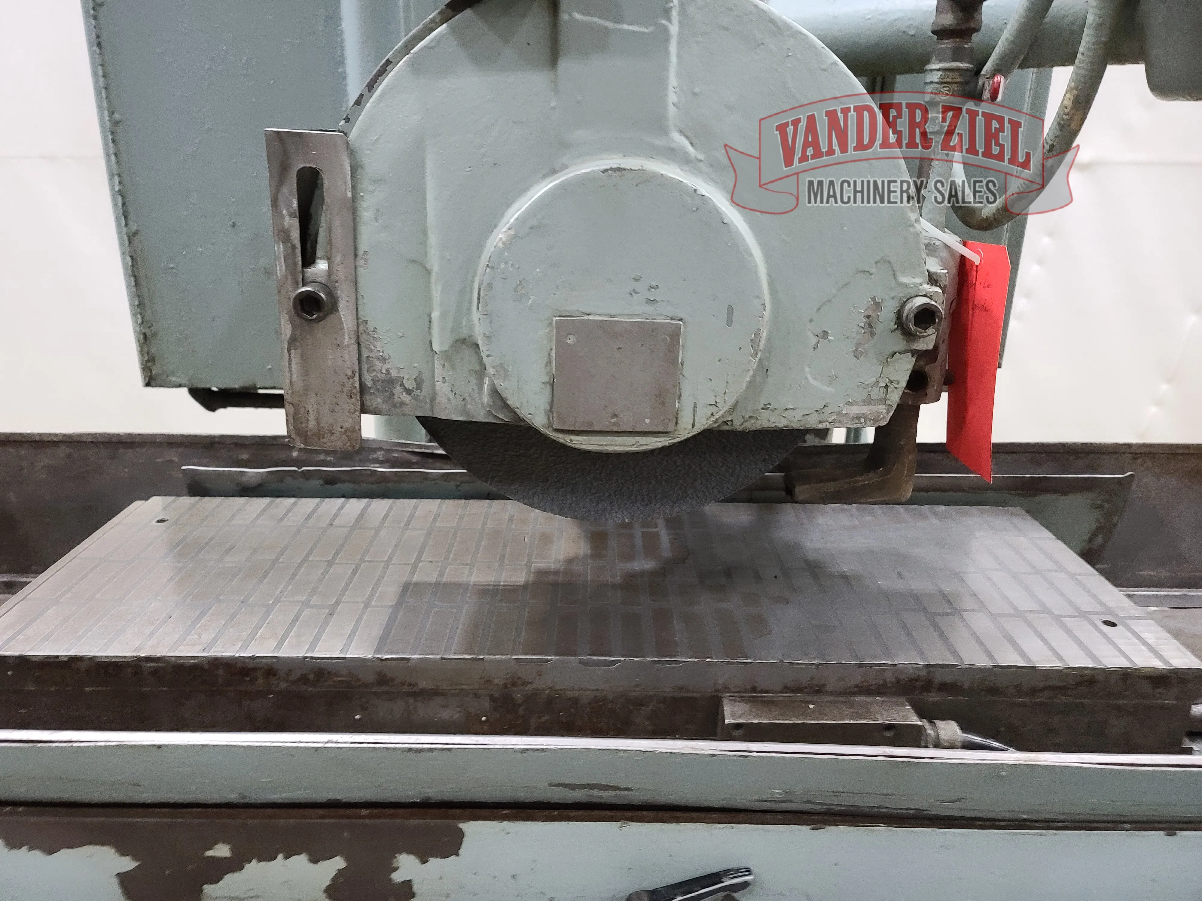 12" x 36" Gallmeyer & Livingston #550, hydraulic grinder, 17-1/8" throat, #15308 - Image 6