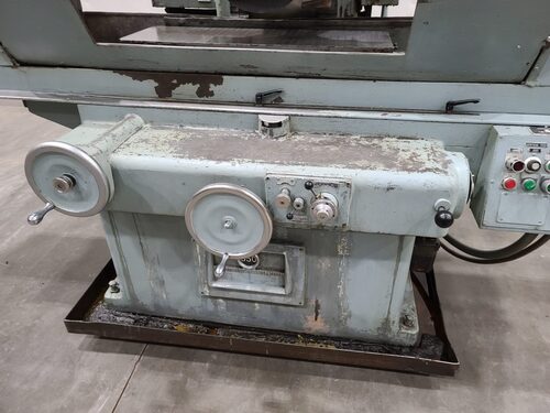 12" x 36" Gallmeyer & Livingston #550, hydraulic grinder, 17-1/8" throat, #15308 - Image 9