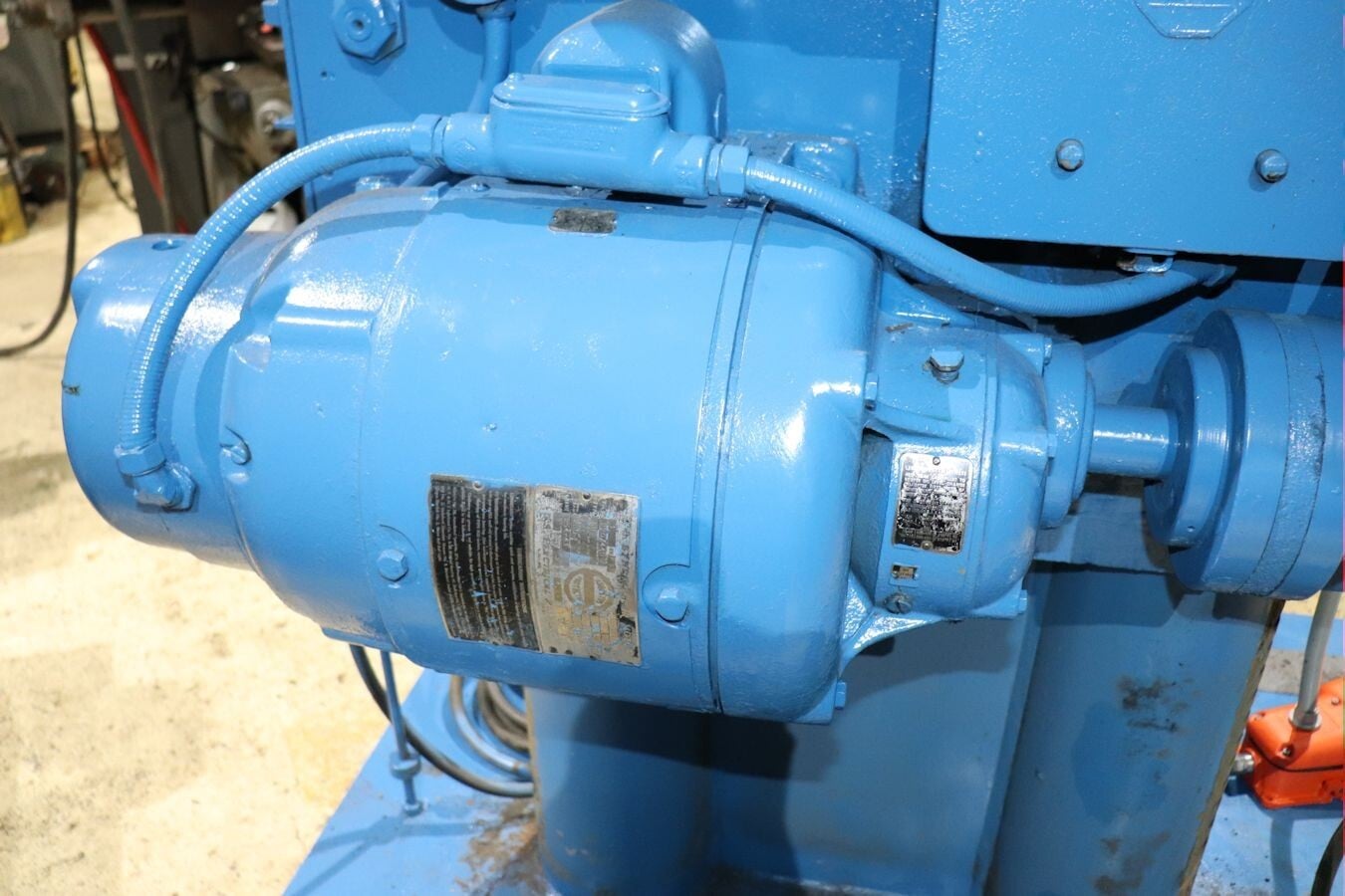 4500 lb. Aronson #GE45, geared elevation welding positioner, 4' table w/ power tilt, variable speed - Image 8