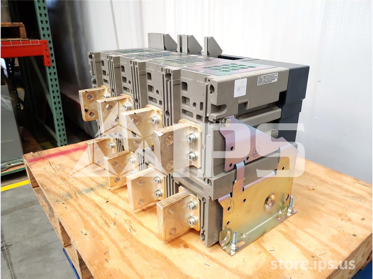1200 Amps Square D Masterpact Nw12 Hf Eo/bi Bl3ccvssx9cfbfxxca Unused Surplus 120 Volts AC Control, 24 Volts - Image 3