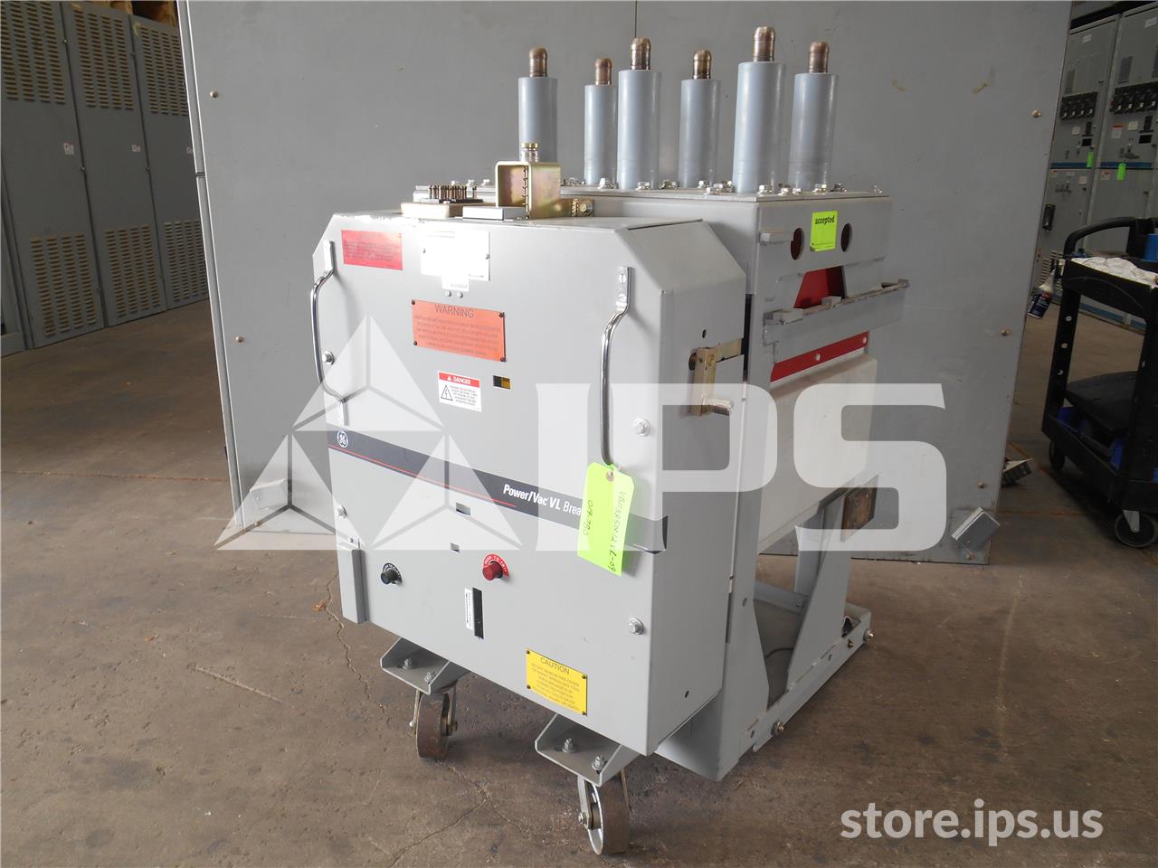 1200 Amps GE Vb1 13.8-500-3 Ml-18h Vertical Lift Unused Surplus (vb1 13.8-500) 48 Volts DC Control, 18k Amps - Image 3