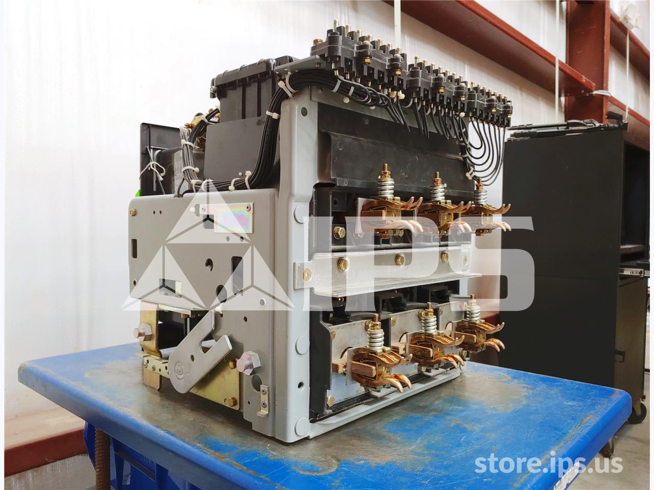 800 Amps GE Akr-10d-30 Eo/do (akr-_d-30) 120 Volts AC Control, 24 Volts DC Trip, Mvt Plus Lsi, 800 Amps Ct - Image 2