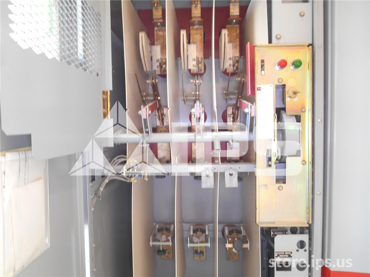 600 Amps WH Wli Switch Id 15 KV 80k Amps 95 KV Bil With Isolation Switch In Rear Of Enclosure - Image 3
