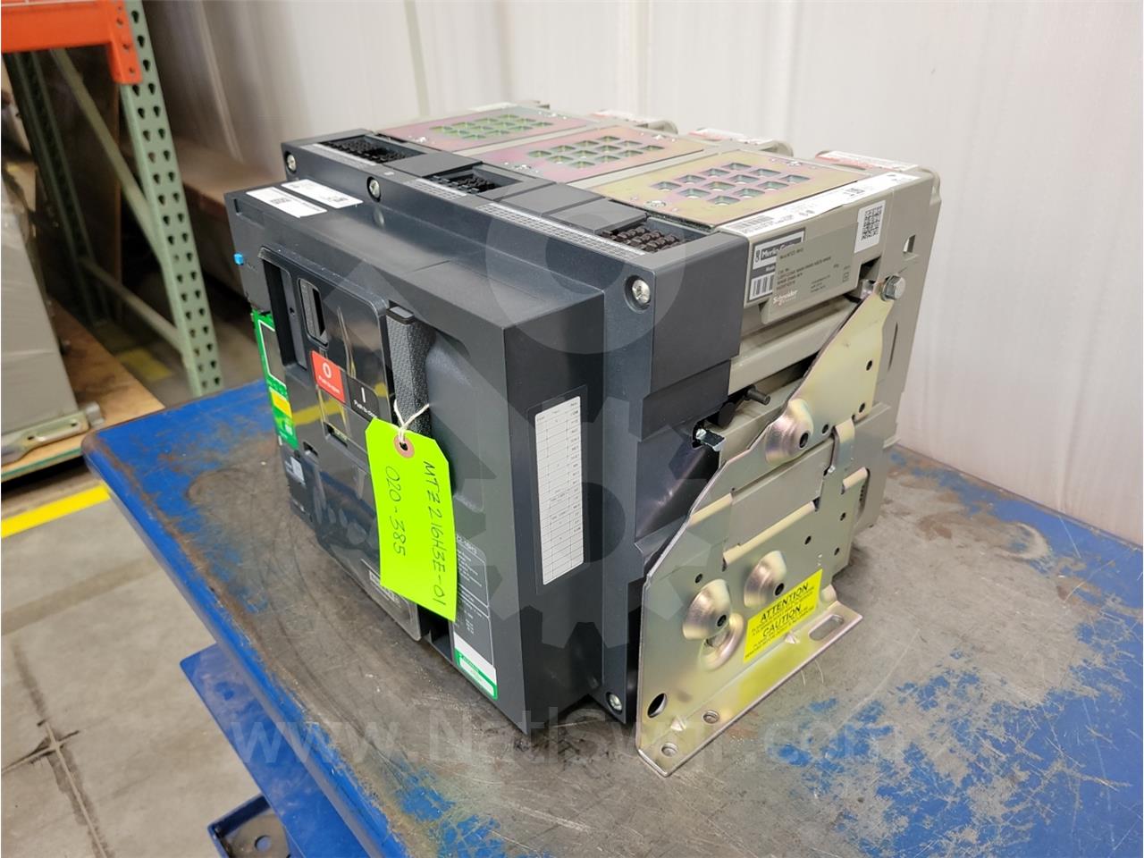 1600 Amps Square D Masterpact Mtz2 16h3 Eo/do Unused Surplus (mtz216h3) 120 Volts AC Control, 24 Volts AC - Image 8