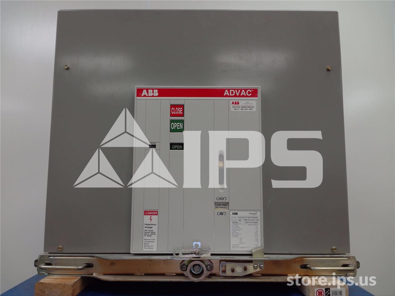1200 Amps ABB Advac Aa3f1777xx0000p Model 3 (advac Model 3) 125 Volts DC Control, 20k Amps Sc - Image 1