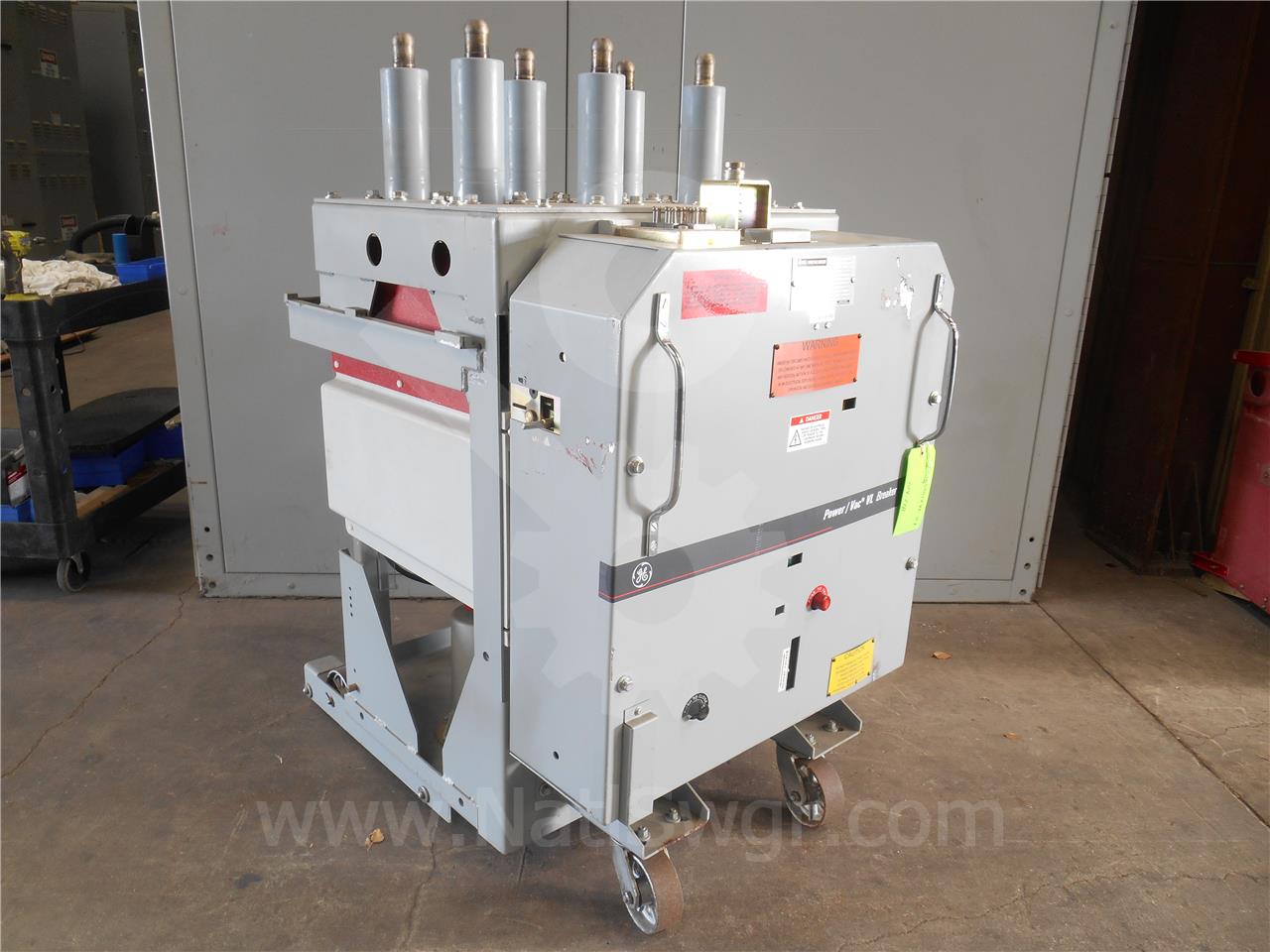 1200 Amps GE Vb1 13.8-500-3 Ml-18h Vertical Lift Unused Surplus (vb1 13.8-500) 48 Volts DC Control, 18k Amps - Image 6
