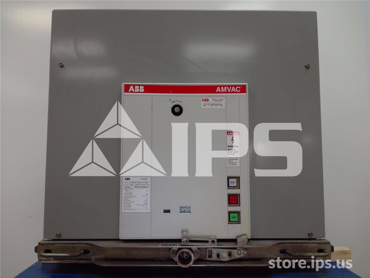 3000 Amps ABB Amvac Ma3d3100000000p 125 Volts DC Control, Dual Secondary Disconnects With Undervoltage Trip - Image 1
