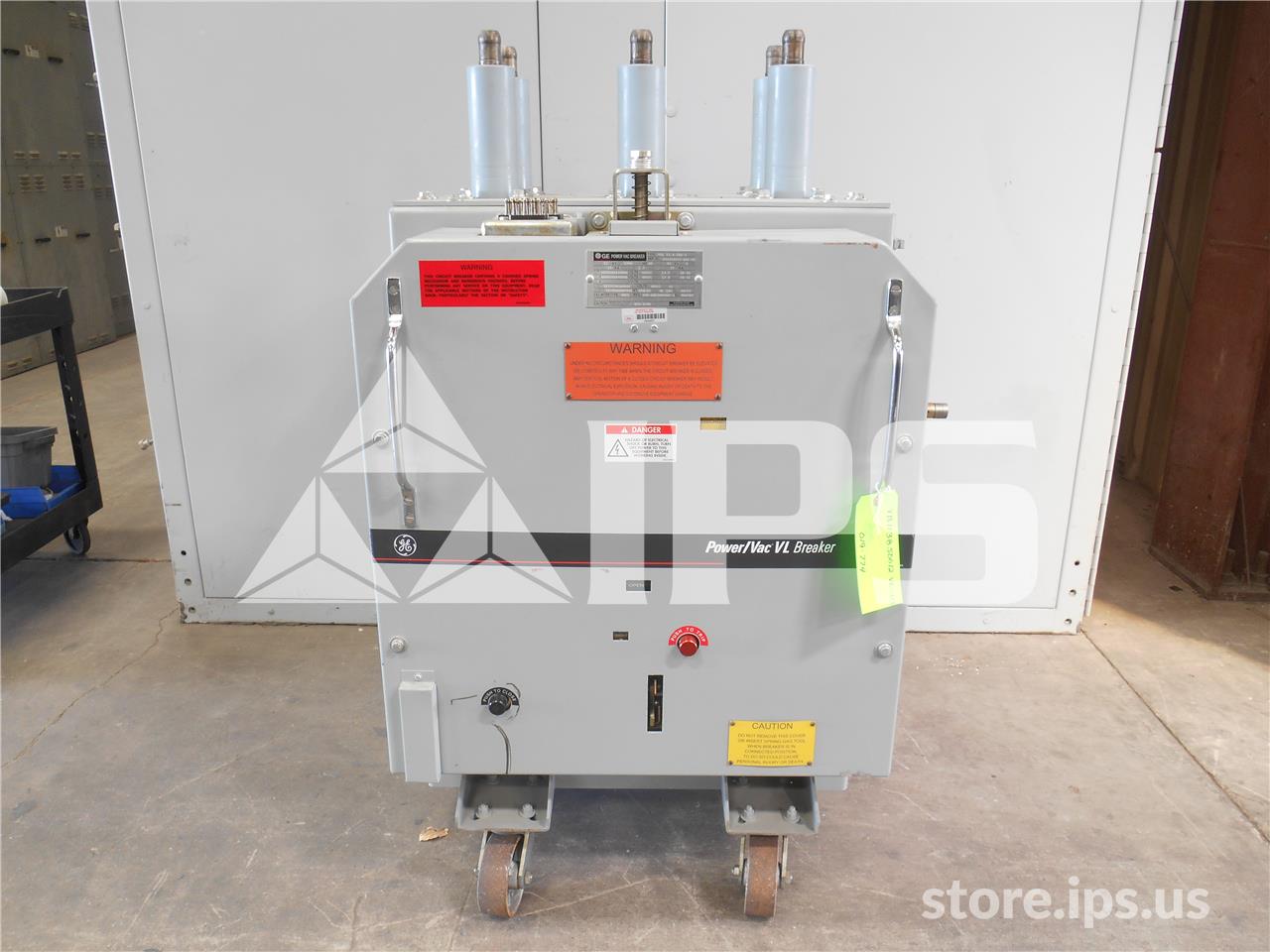 1200 Amps GE Vb1 13.8-500-3 Ml-18h Vertical Lift Unused Surplus (vb1 13.8-500) 48 Volts DC Control, 18k Amps - Image 1