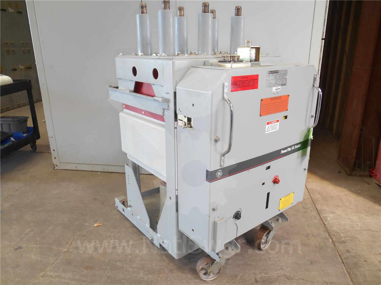 1200 Amps GE Vb1 13.8-500-3 Ml-18h Vertical Lift Unused Surplus (vb1 13.8-500) 48 Volts DC Control, 18k Amps - Image 6