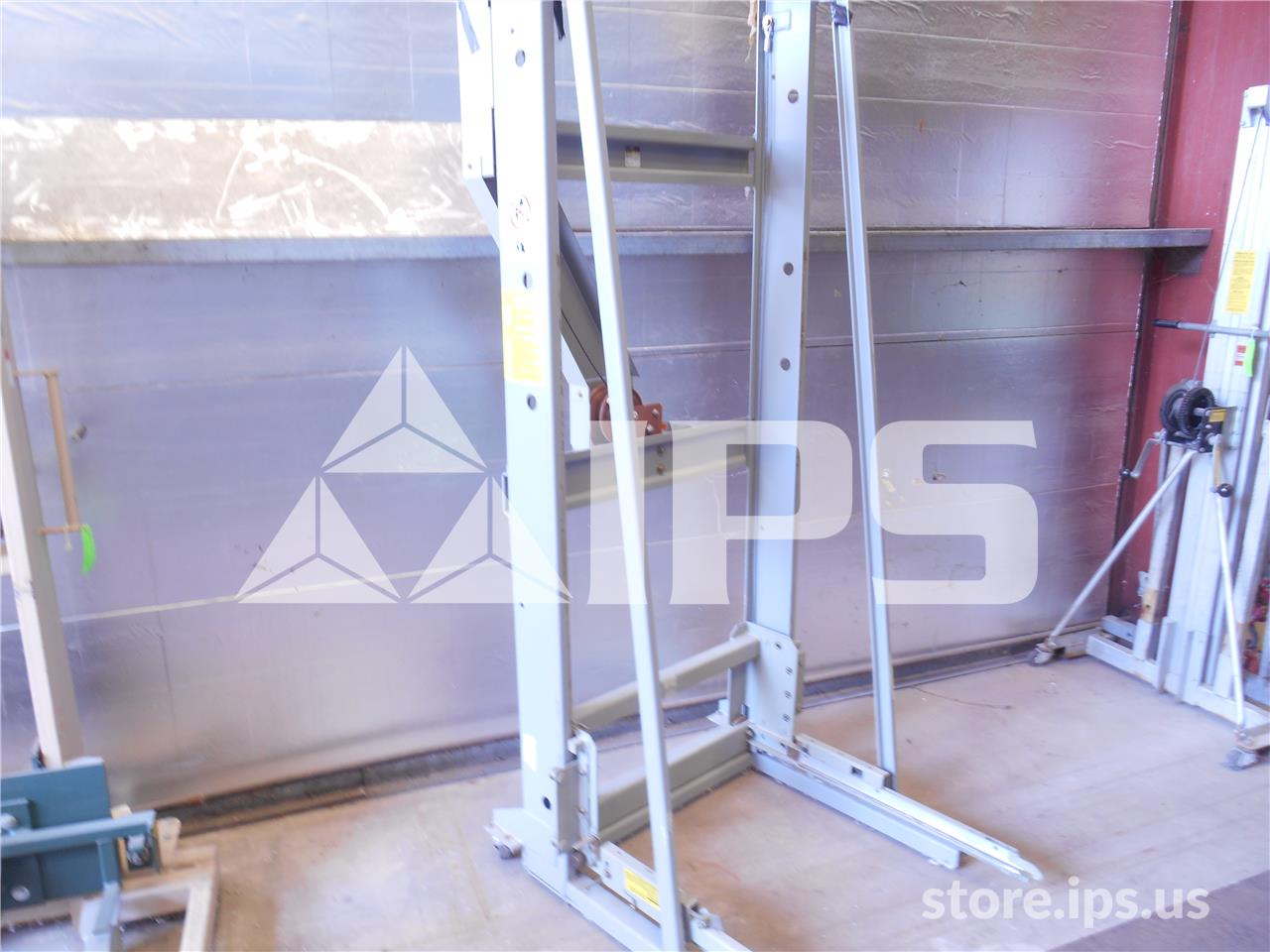 GE Portable Lifting Device Double Mast Design With Front Center Crank Assy For Vb / Vb1 - Image 2