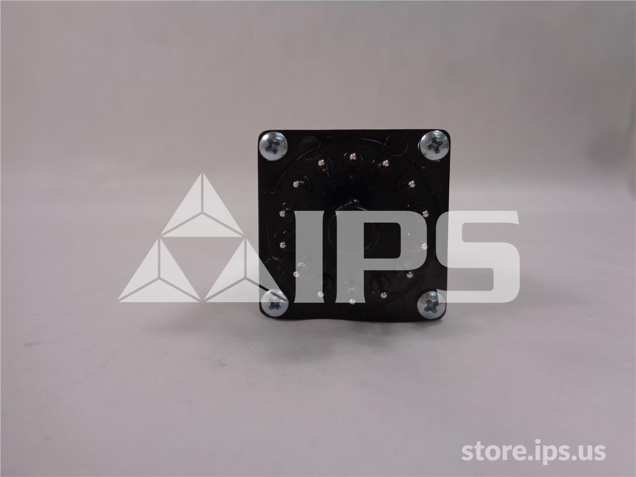 GE 28 Volts DC Control Relay New Plug In With Push Button Light Control - Image 4