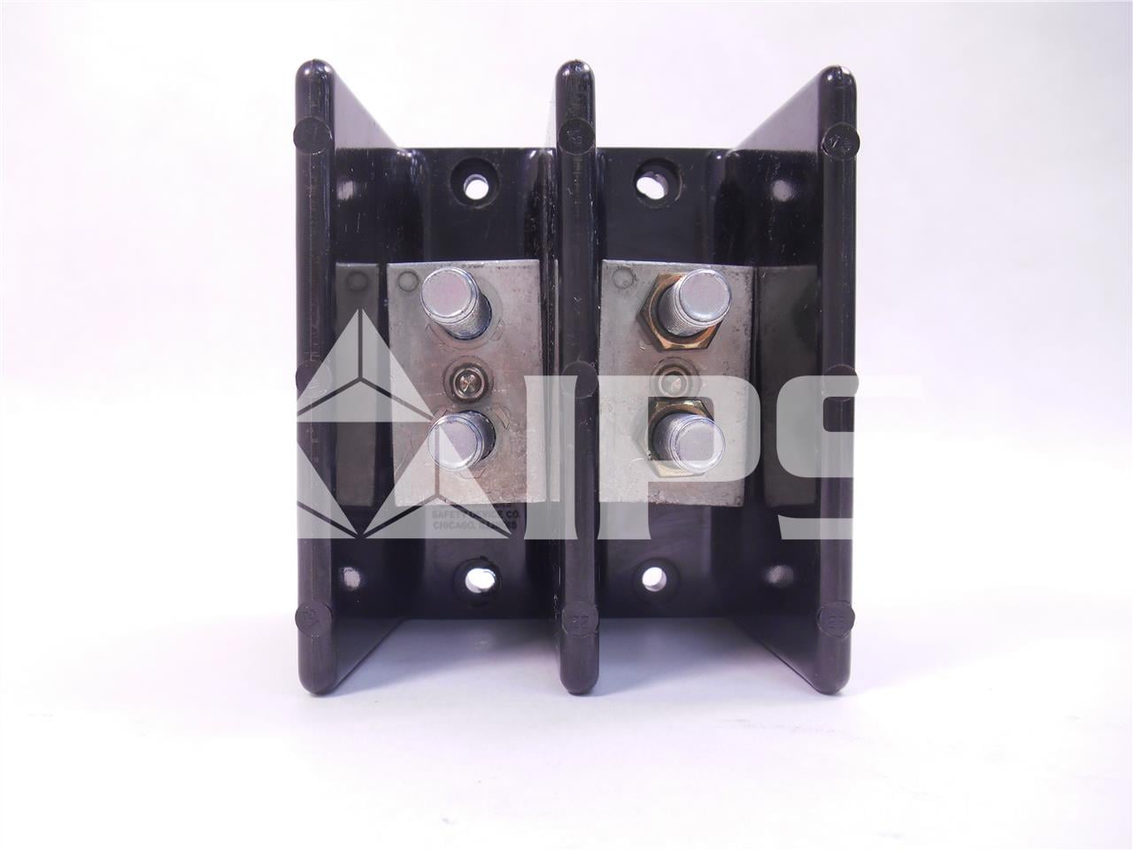 Cooper 2 Point Terminal Stud Block 600v, 250amp - Image 3