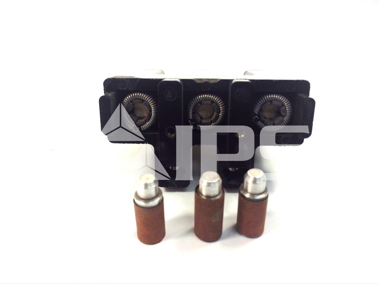 225 Amps GE F225 Single Plug In Base For Tfj / Tfk Mccb - Image 1