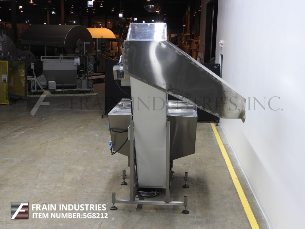 New England #60CFTHE, incline cleated belt feeder with 58" L x 58" W x 39" D Stainless Steel hopper, mounted - Image 3