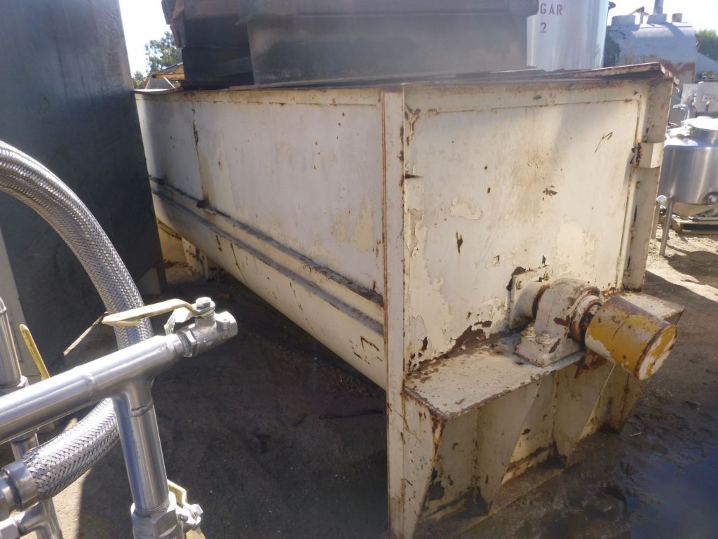 140 cu.ft. Carbon steel double ribbon mixer, 25 HP main motor thru gear reducer - Image 2