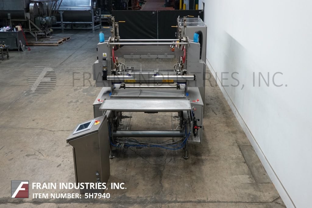 Baker, 36" wide depositor, Stainless Steel contact parts, with 36" wide x 95" long neophreme product conveyor - Image 3