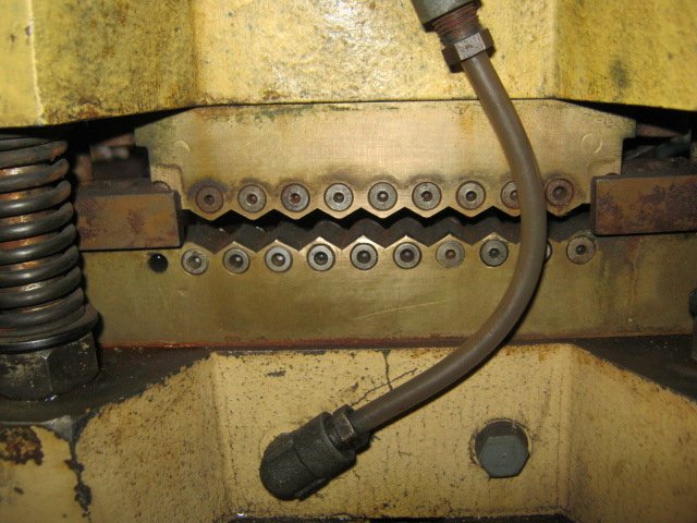 4.5" x .393" Leveler / Straightener, 9 Over 10, variable speed, 3/4 HP motor, 220/440 V. - Image 2