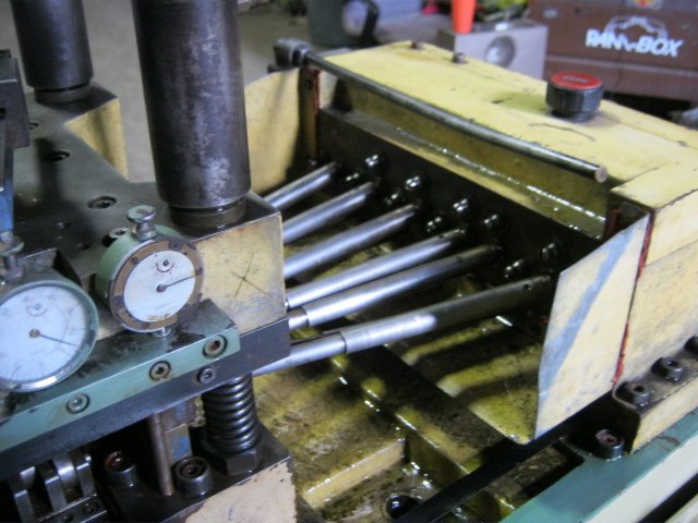 4.5" x .393" Leveler / Straightener, 9 Over 10, variable speed, 3/4 HP motor, 220/440 V. - Image 4
