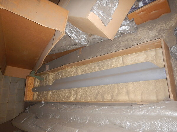 3000 gallon Reglassed fin baffle w/threaded end for sensor, 5" diameter, 121" OAL, 11" span - Image 2